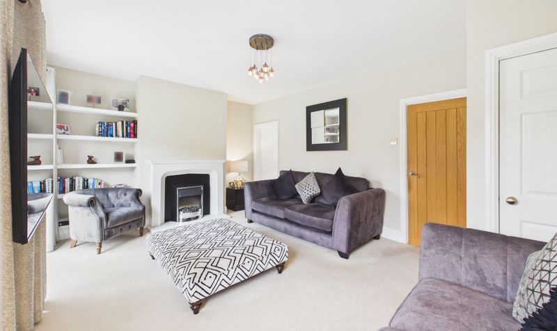 Brooke Avenue, Upton, CH2