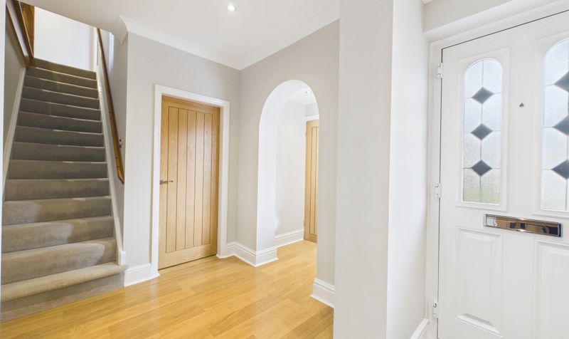 Brooke Avenue, Upton, CH2