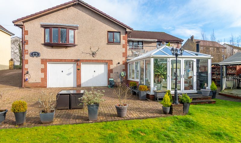 170 Main Street, Lennoxtown