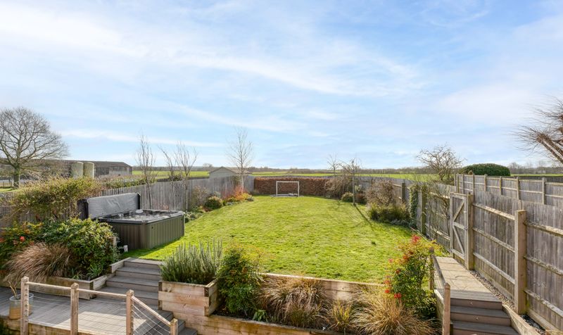 5 Bedroom House For Sale &ndash; Bedford Road, Ickleford, SG5 3