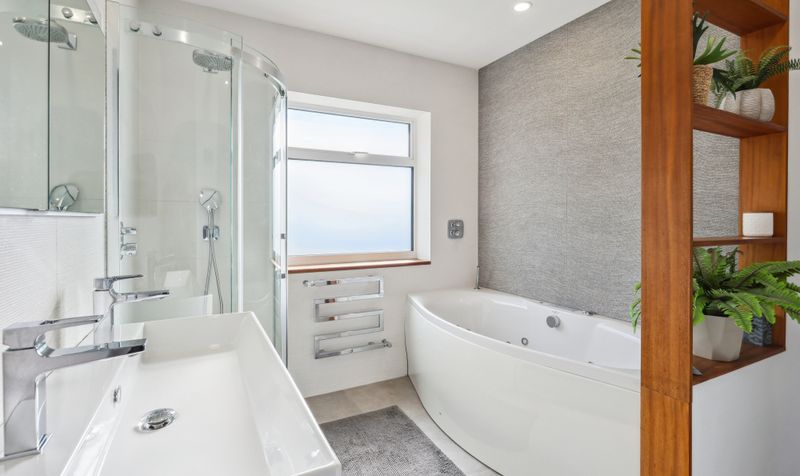 Oaken Coppice, Ashtead, KT21