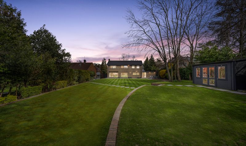 Oaken Coppice, Ashtead, KT21