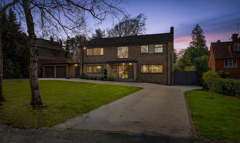 Oaken Coppice, Ashtead, KT21