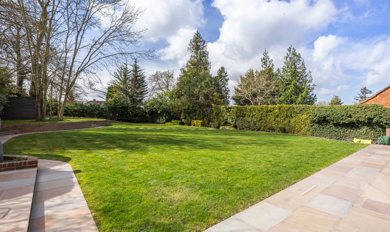 Oaken Coppice, Ashtead, KT21