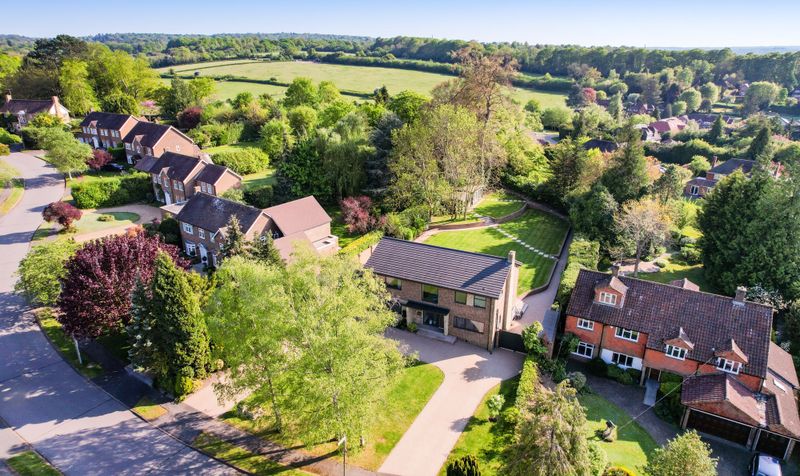 Oaken Coppice, Ashtead, KT21