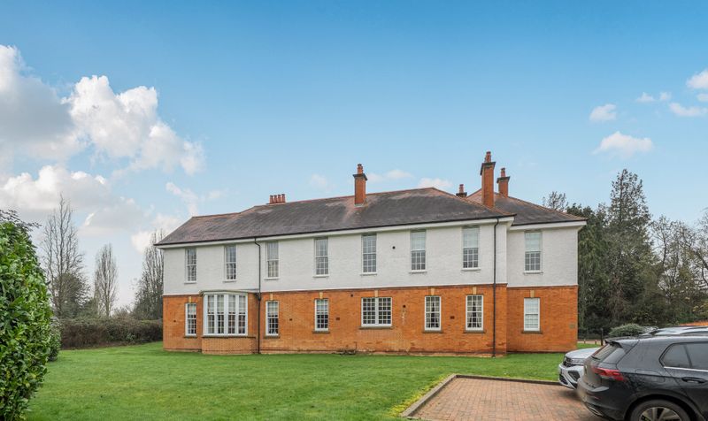 Grove Close, Crossness House Grove Close, KT19