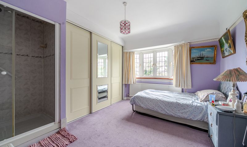 Broadhurst, Ashtead, KT21