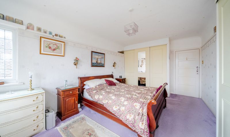 Broadhurst, Ashtead, KT21