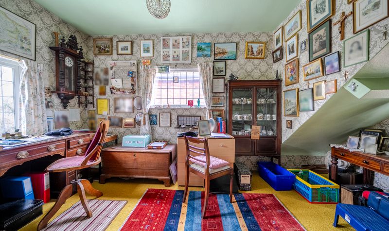 Broadhurst, Ashtead, KT21