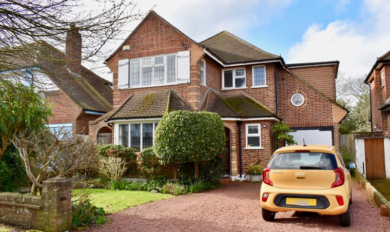 Broadhurst, Ashtead, KT21