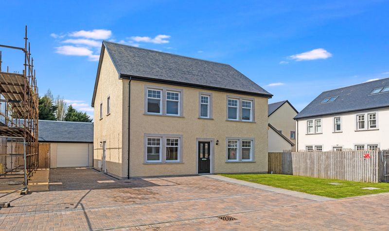 32 Swan Mews, Eglinton Park, KA13 7QE