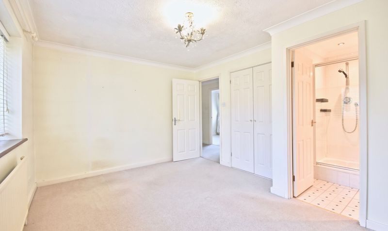 Harriotts Lane, Ashtead, KT21