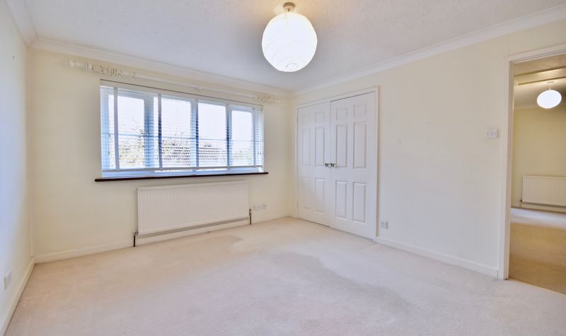 Harriotts Lane, Ashtead, KT21