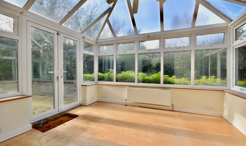 Harriotts Lane, Ashtead, KT21