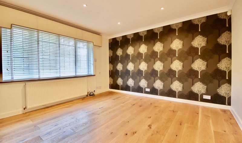 Harriotts Lane, Ashtead, KT21