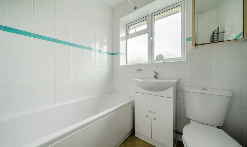 The Greenway, Epsom, KT18