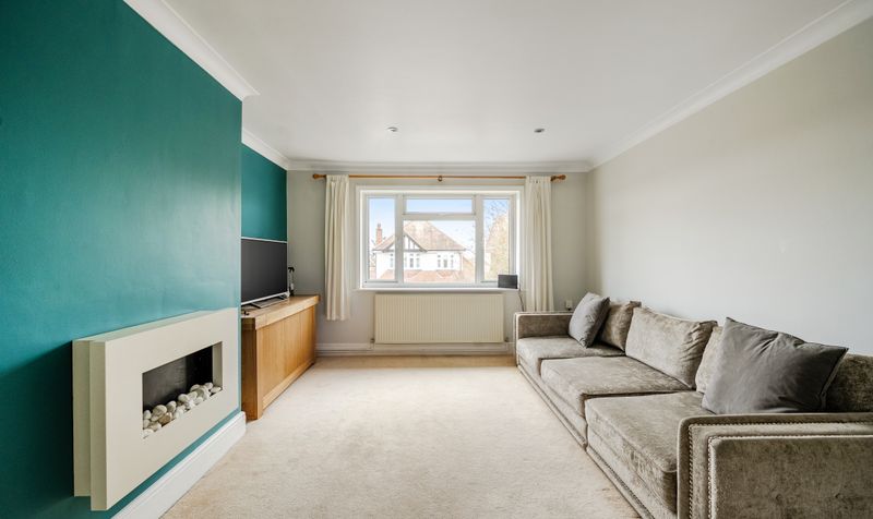 The Greenway, Epsom, KT18