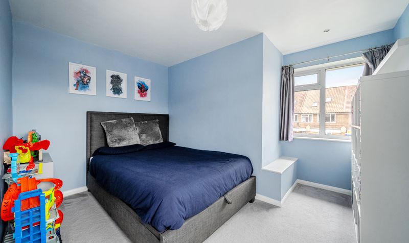 The Greenway, Epsom, KT18
