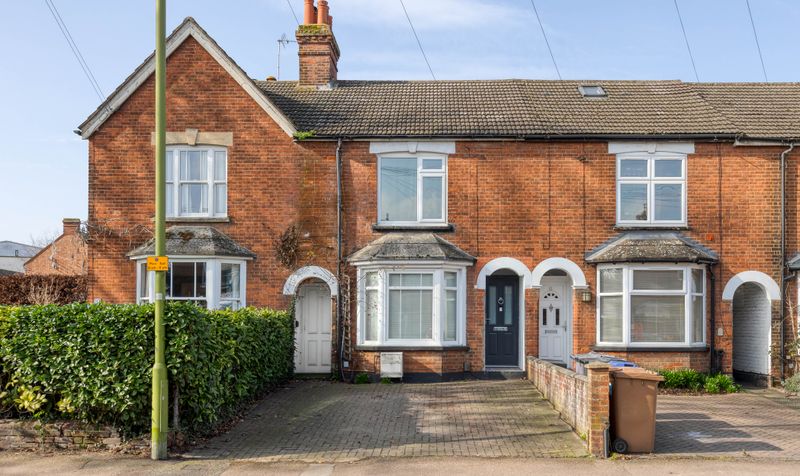 2 Bedroom House For Sale &ndash; Grove Road, Hitchin, SG5