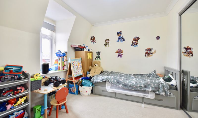 Leret Way, Royal Swan Quarter Leret Way, KT22