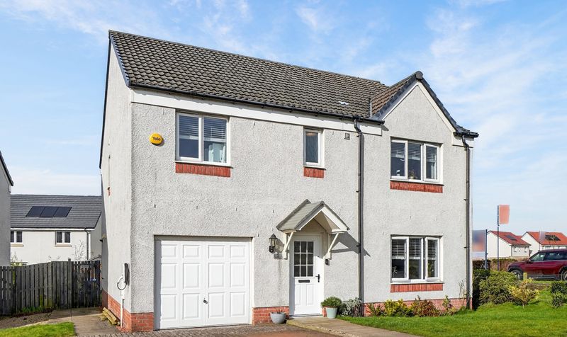 2 Ladyacre Wynd, Irvine, KA11 2FZ