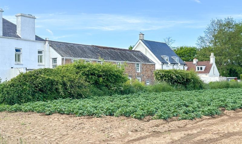 L'Abordas Cottage