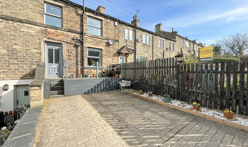 Kirby Row, Huddersfield, HD5