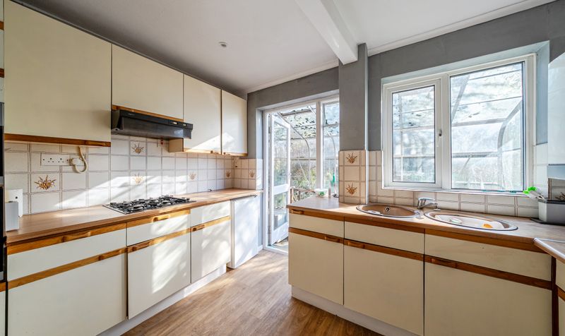 Grosvenor Road, Epsom, KT18