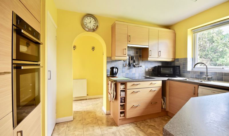 Pepys Close, Ashtead, KT21