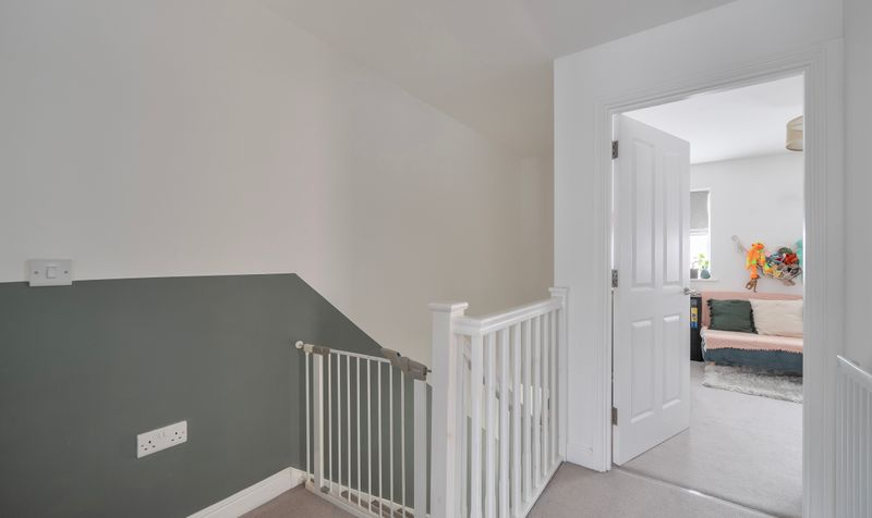 Ceres Crescent, Epsom, KT17