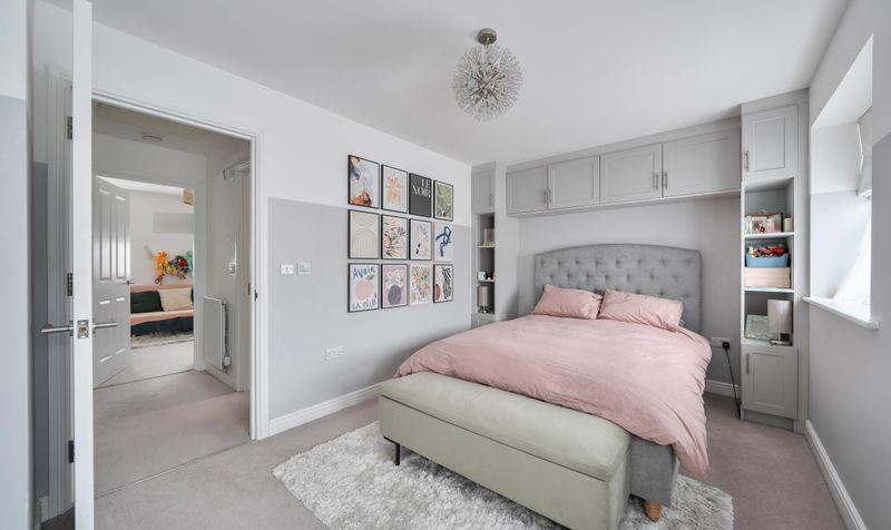 Ceres Crescent, Epsom, KT17