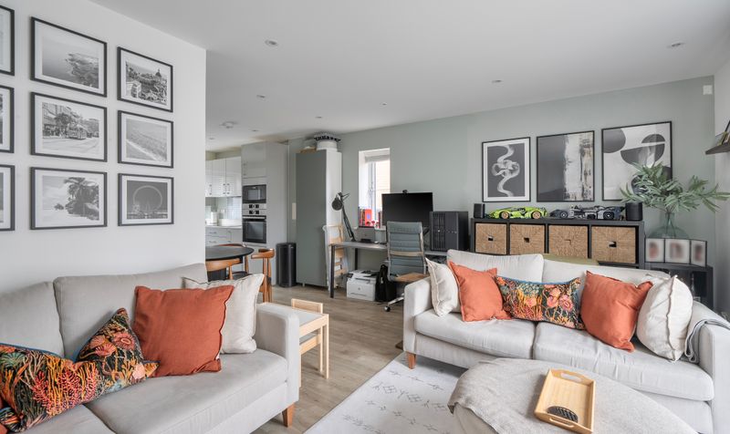 Ceres Crescent, Epsom, KT17