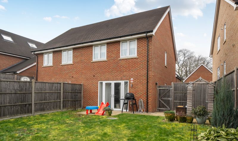Ceres Crescent, Epsom, KT17