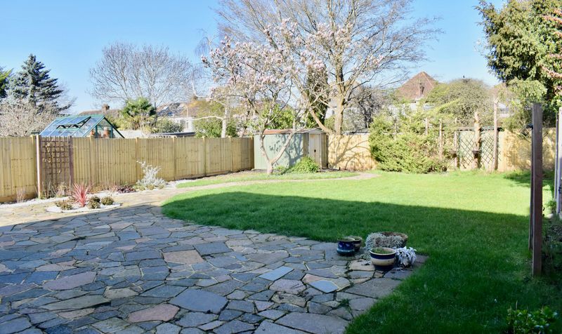 Petters Road, Ashtead, KT21