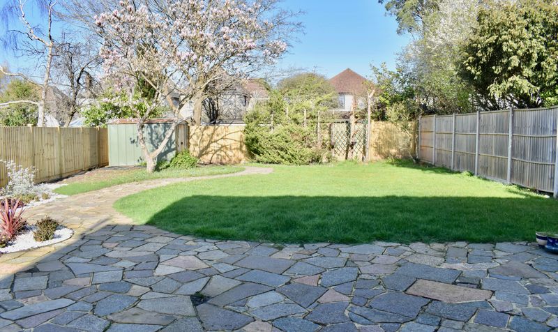 Petters Road, Ashtead, KT21