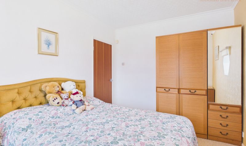Kendal Close, Newton, CH2