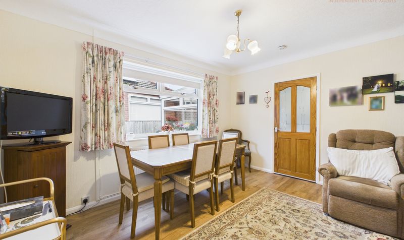Kendal Close, Newton, CH2
