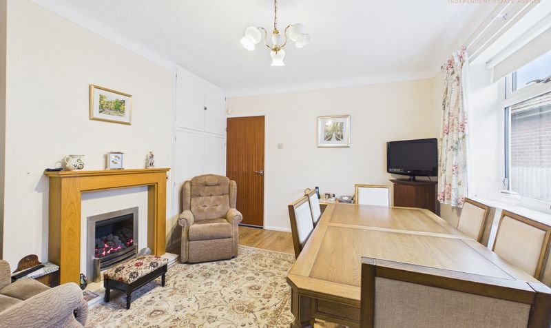 Kendal Close, Newton, CH2