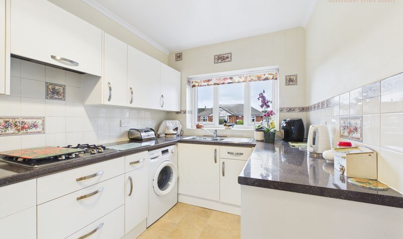 Kendal Close, Newton, CH2