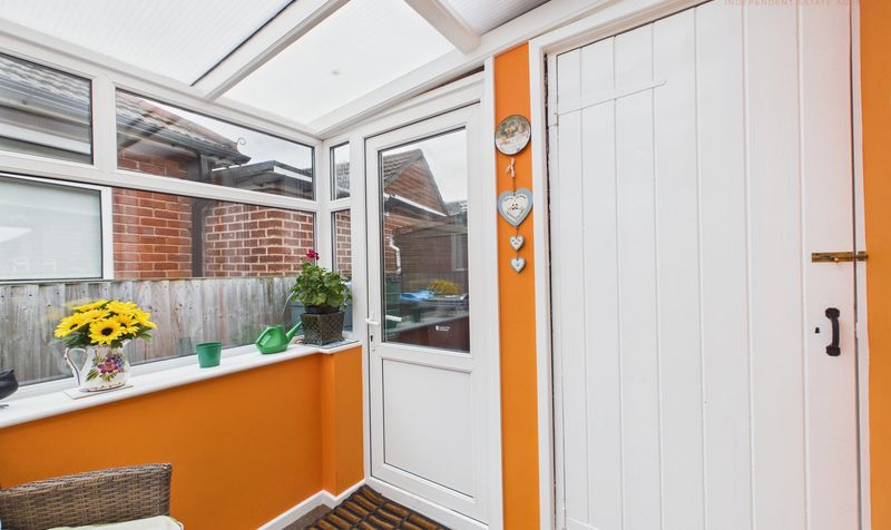 Kendal Close, Newton, CH2