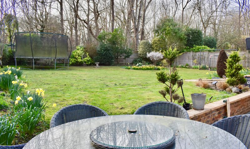 Pauls Place, Ashtead, KT21