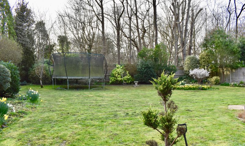 Pauls Place, Ashtead, KT21