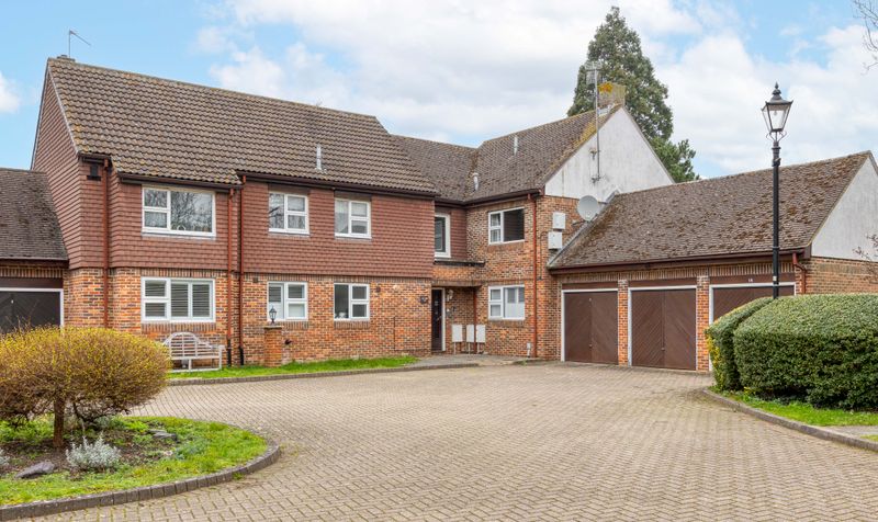 2 Bedroom Retirement Property For Sale &ndash; Riddell Gardens, Baldock, SG7