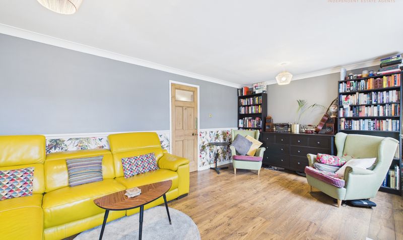 Weaver Grove, Mickle Trafford, CH2