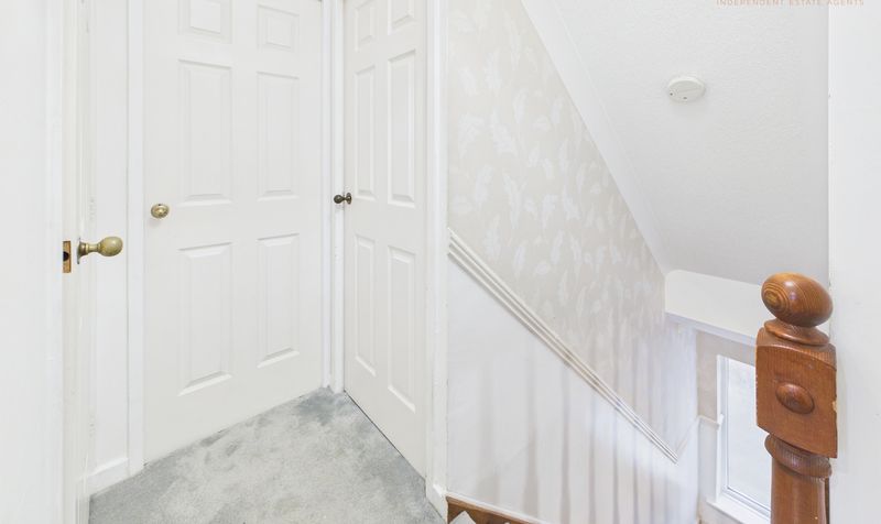 Weaver Grove, Mickle Trafford, CH2