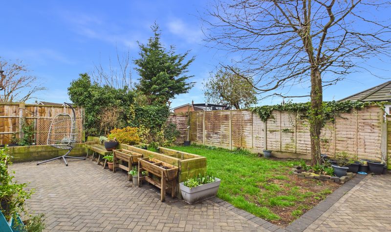 Weaver Grove, Mickle Trafford, CH2