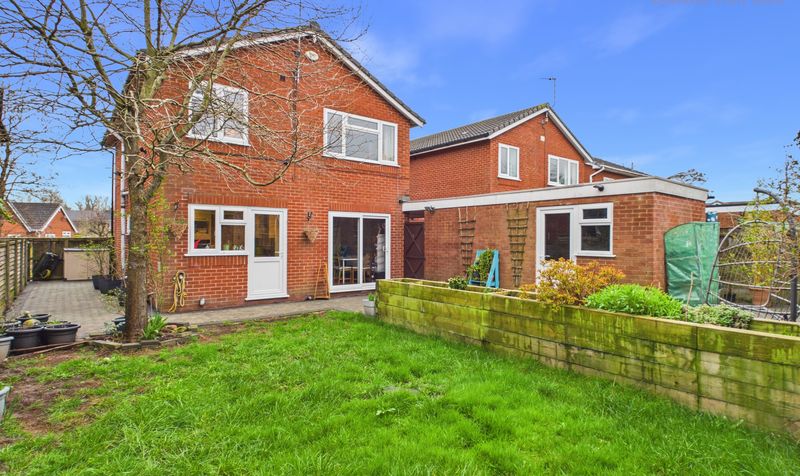Weaver Grove, Mickle Trafford, CH2