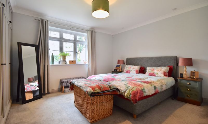 Harriotts Drive, Ashtead, KT21