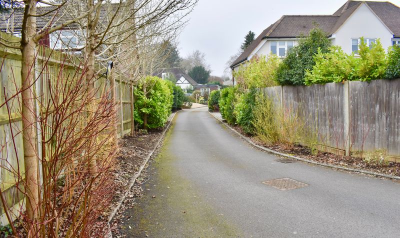 Harriotts Drive, Ashtead, KT21