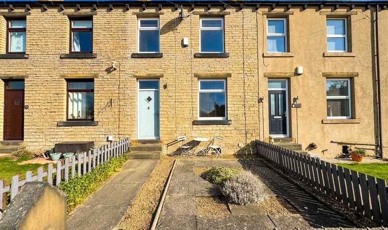 Bankfield Avenue, Huddersfield, HD5